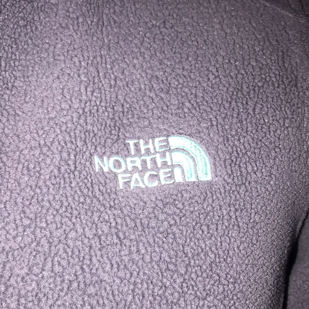 The North Face Fleece Jacket in Purple and Blue with Full Zip Size Small - Picture 6 of 11